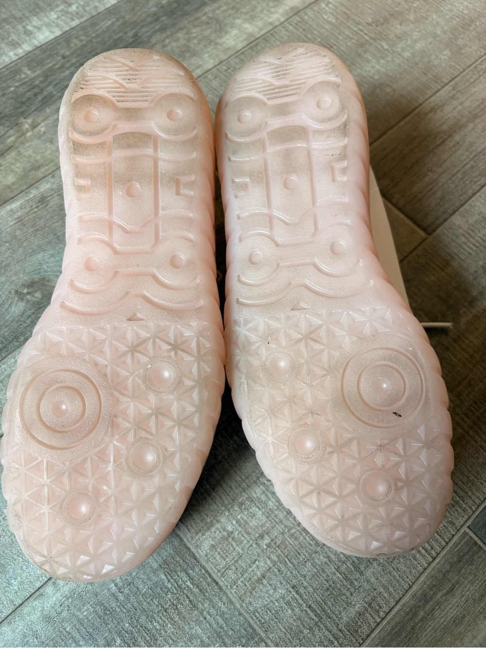 Sanrio My Melody Pastel Pink Blue White Sneakers US size 6 - Picture 11 of 13